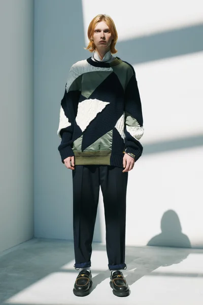 Look 3